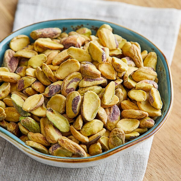 Raw Pistachio Halves - Image 2